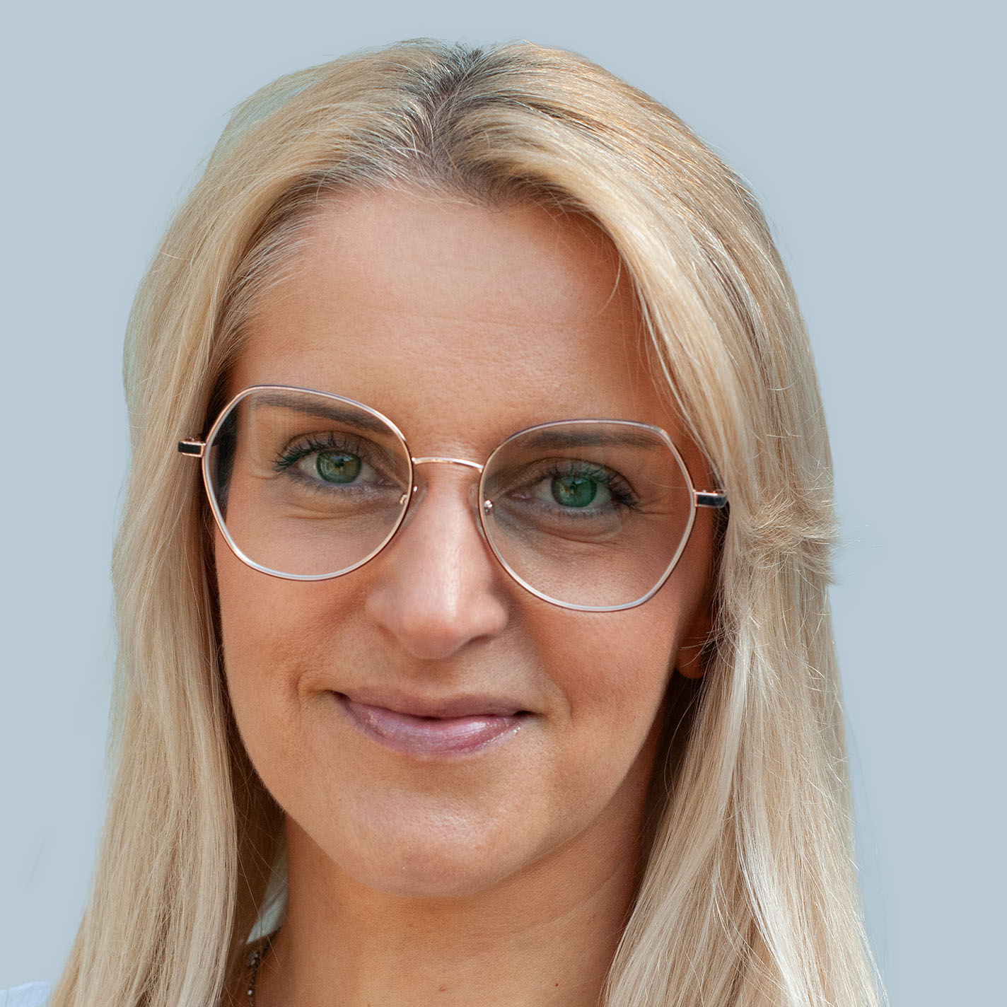 Karolina Kuziel - Specjalista ds. obsługi Klienta